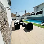 Moradia Rosaboni Em Pinhal De Frades T4 Com Piscina Ferienhaus *