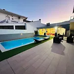 Ferienhaus Moradia Rosaboni Em Pinhal De Frades T4 Com Piscina
