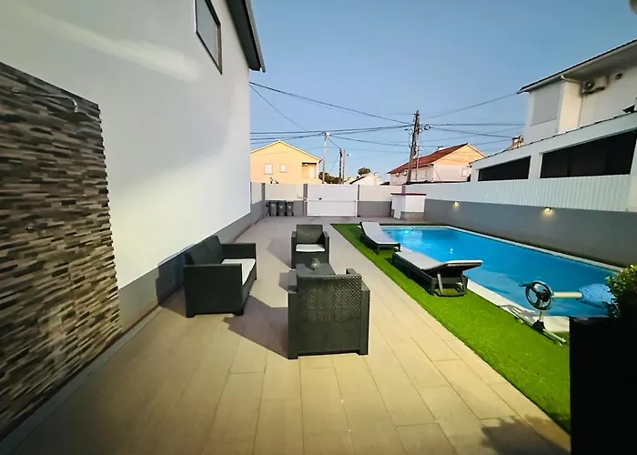 Hébergement de vacances Moradia Rosaboni Em Pinhal De Frades T4 Com Piscina Paio Pires